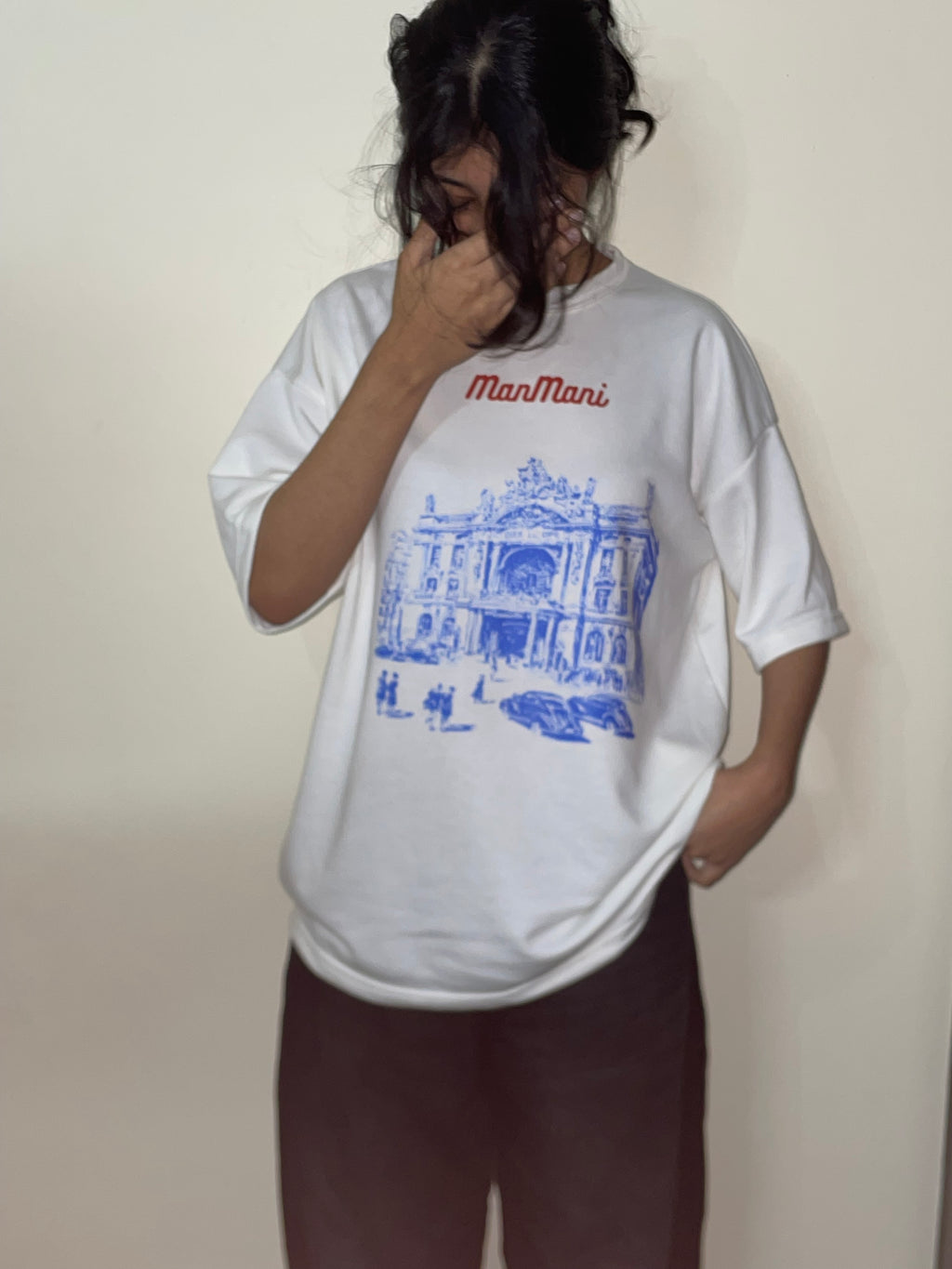 Casa la Mani Tee